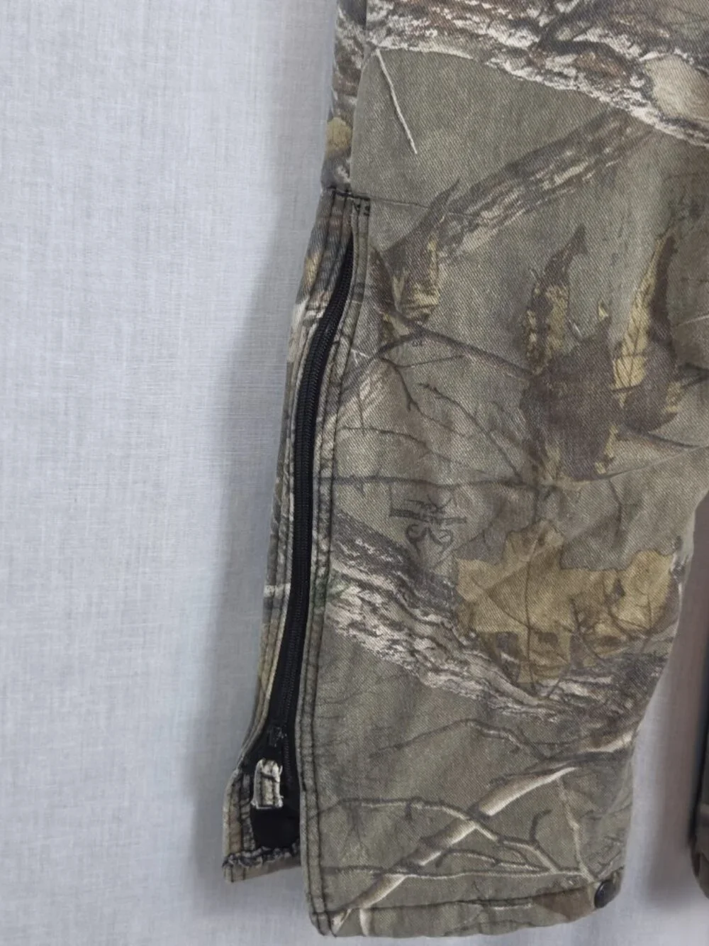 C.E. Schmidt Insulated Bib Overalls Youth S 6-8 Camo Hunting Workwear Coveralls